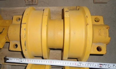 Каток опорный двубортный JSB 155-30-00114 155-30-00118
