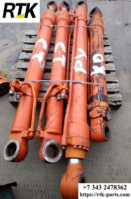 Гидроцилиндр ковша HITACHI (б/у) 4628634 9309804 9282252 9246751 4708201